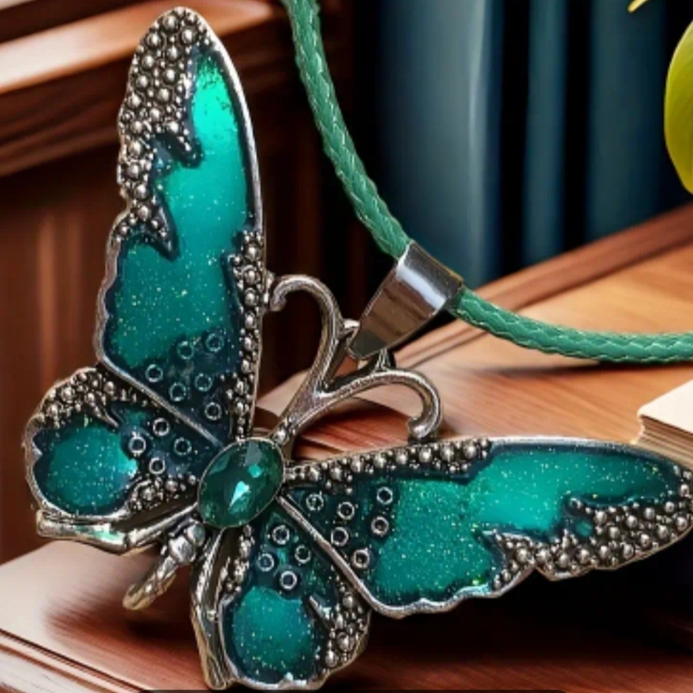 Y2K‎ Elegant Silver Green Butterfly Pendant Summer Gift Necklace(#0111)